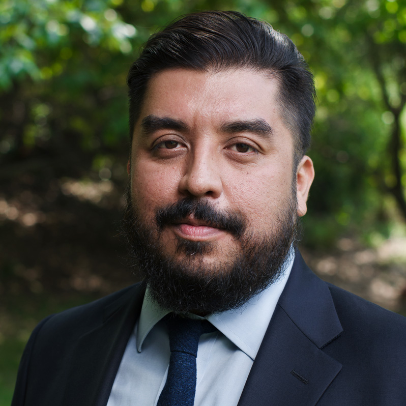 Efren Lopez, Ph.D. headshot photo